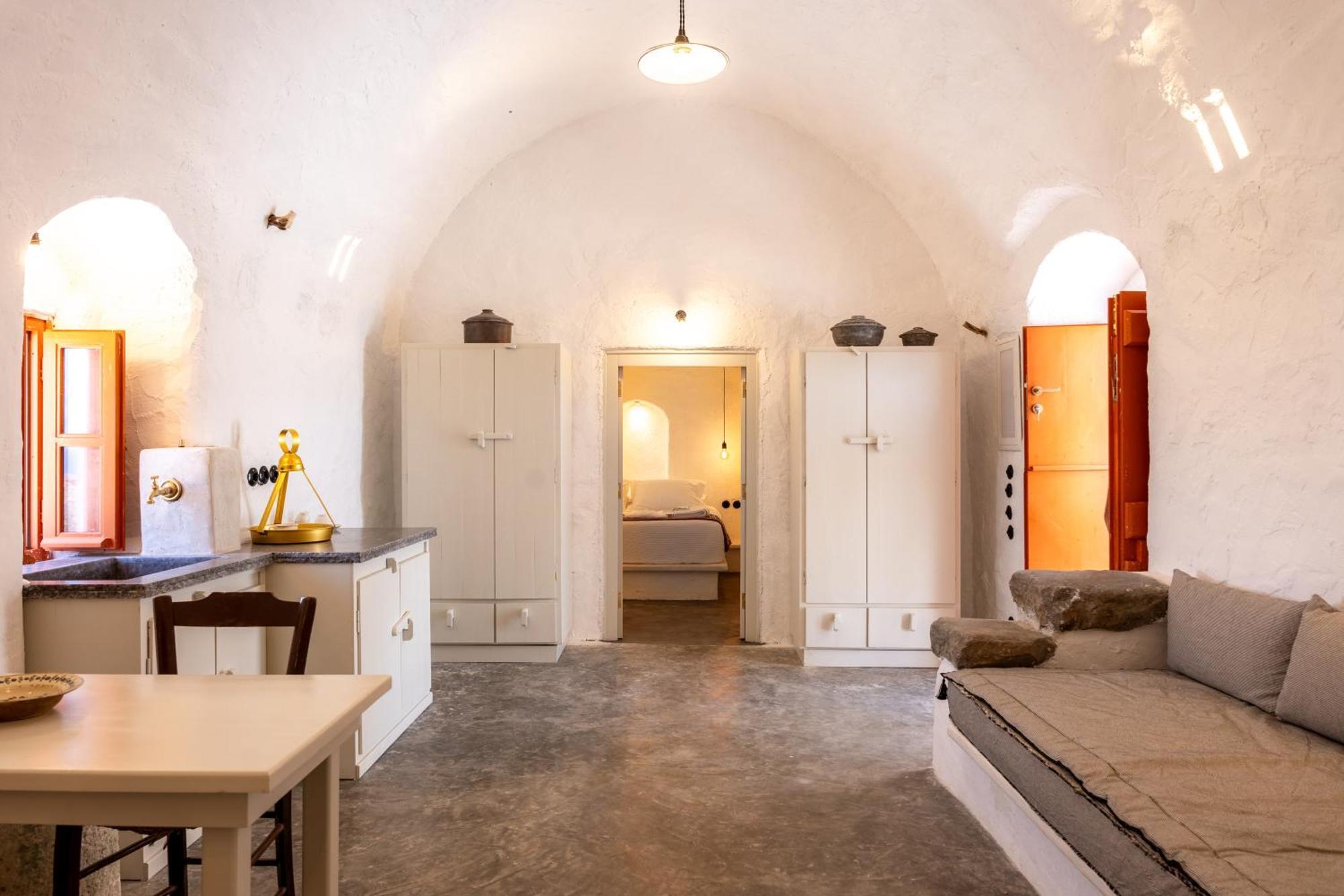 Santa Irini Retreat Hotell Therasia Eksteriør bilde