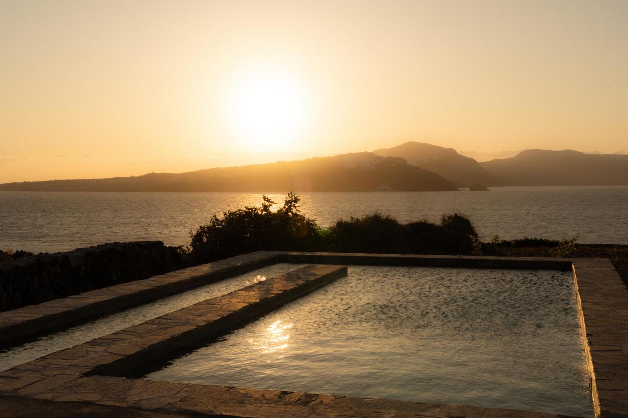 Santa Irini Retreat Hotell Therasia Eksteriør bilde